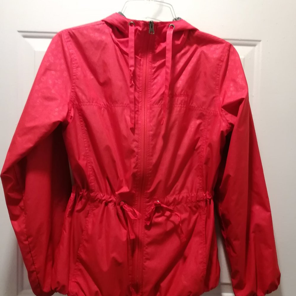 Columbia women's light hooded waterproof jacket xs